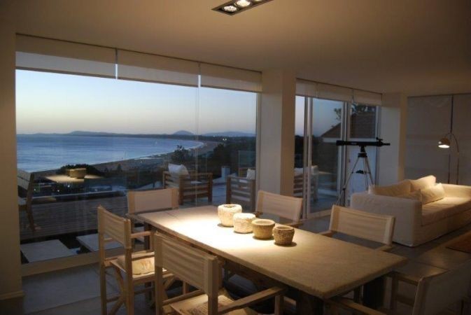 Espectacular casa con piscina y la mejor vista a Solanas y atardeceres.