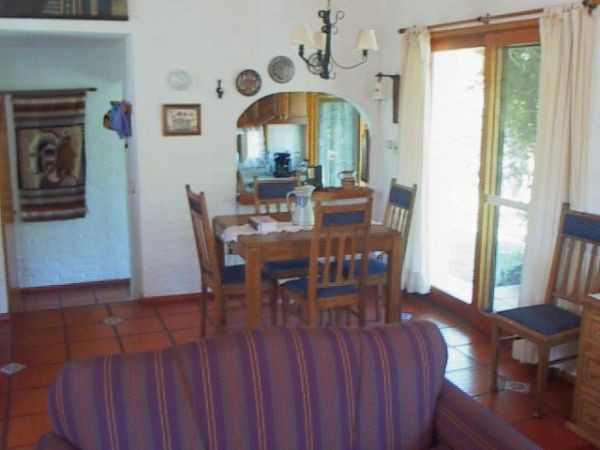 Exclusiva Casa Campo en alquiler, tranquilidad buen gusto y gran comodidad