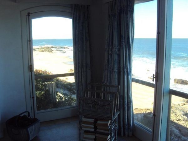 Magnífica casa en Punta Piedras en alquiler sobre la playa