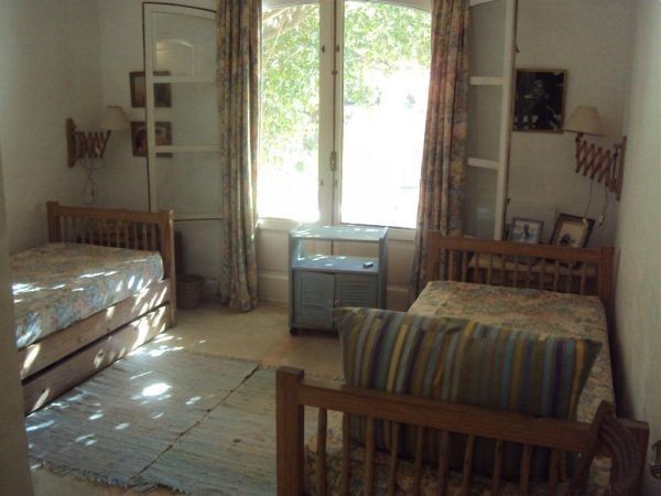 Magnífica casa en Punta Piedras en alquiler sobre la playa
