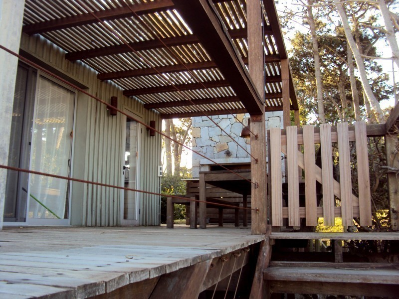 Casa super Chic en alquiler y venta en Montoya a pasitos del mar.