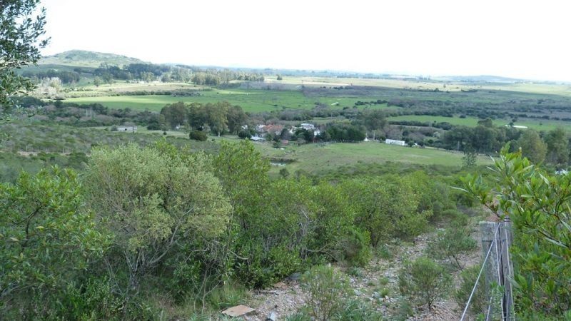 Chacra en Abra de Perdomo en pleno cerro con excelentes vistas.