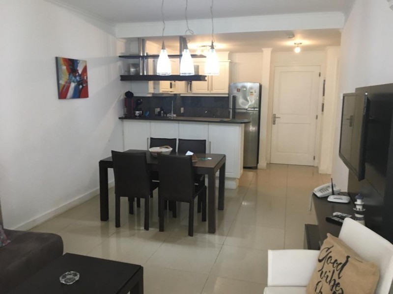 Amplio apartamento de un dormitorio con todos los servicios, con entrega y financiacion en 48 ctas