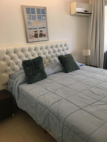 Amplio apartamento de un dormitorio con todos los servicios, con entrega y financiacion en 48 ctas