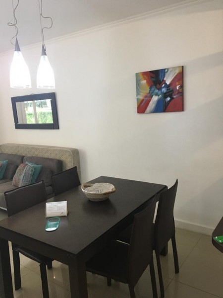 Amplio apartamento de un dormitorio con todos los servicios, con entrega y financiacion en 48 ctas