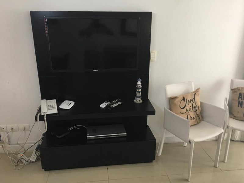 Amplio apartamento de un dormitorio con todos los servicios, con entrega y financiacion en 48 ctas