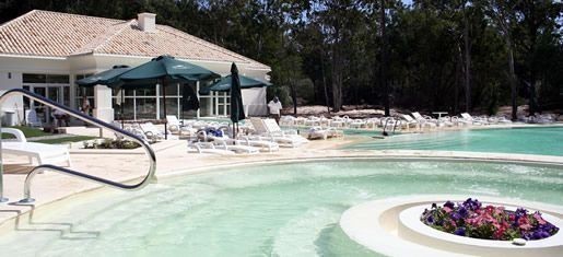 Amplio apartamento de un dormitorio con todos los servicios, con entrega y financiacion en 48 ctas