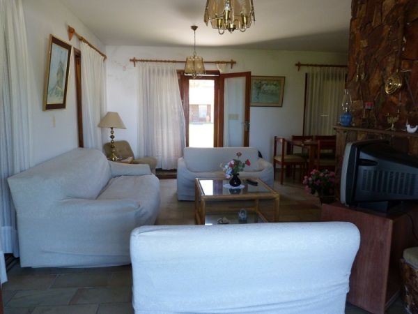 Muy linda casa a 100 metros de la mejor Playa de Punta del Este.