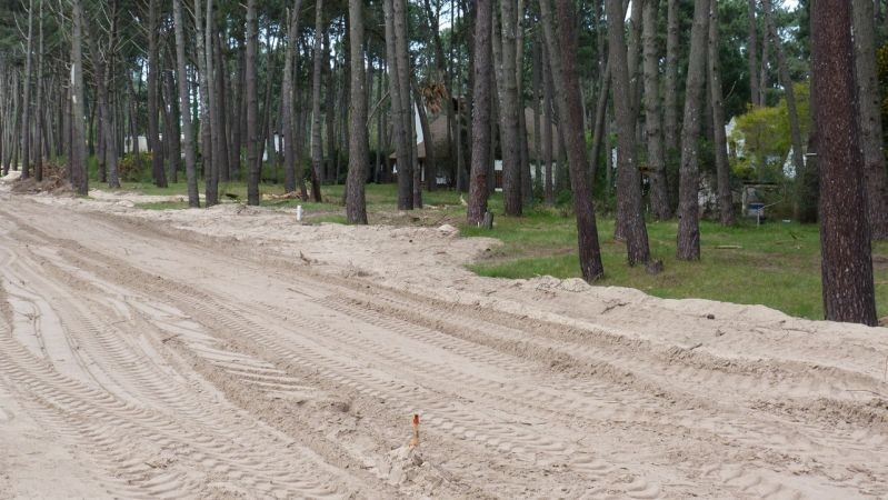 Fraccionamiento en Pinares, Parque Burnett, parada 35. Terrenos de 1.000  y 1.200 m2.