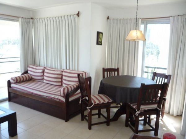 Lindo departamento de un dormitorio para alquilar en Av. Roosevelt.