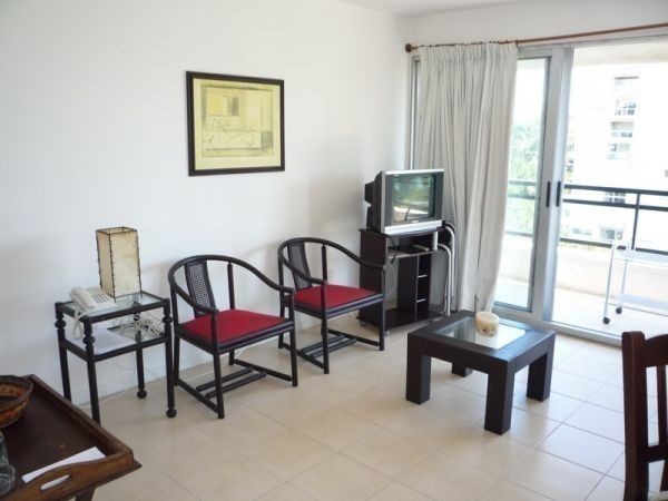 Lindo departamento de un dormitorio para alquilar en Av. Roosevelt.