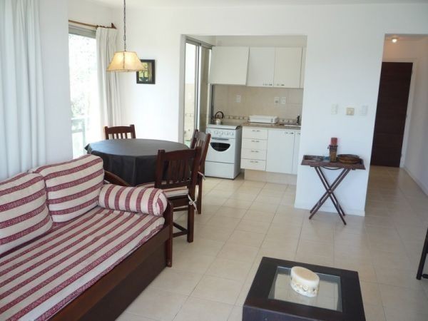 Lindo departamento de un dormitorio para alquilar en Av. Roosevelt.