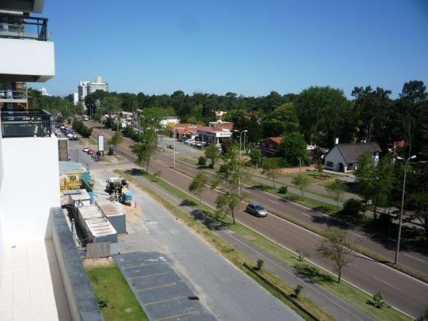 Lindo departamento de un dormitorio para alquilar en Av. Roosevelt.