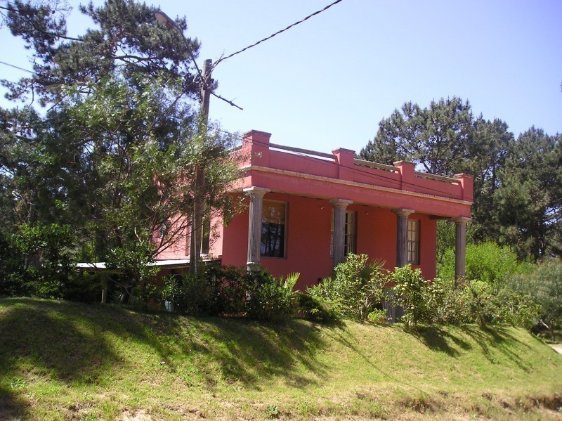 Casa de ambientes amplios en alquiler en Montoya, La Barra. Ideal para dos familias.