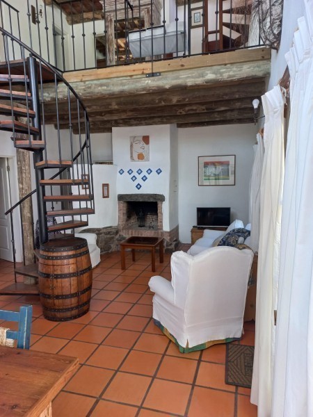 Casa de ambientes amplios en alquiler en Montoya, La Barra. Ideal para dos familias.