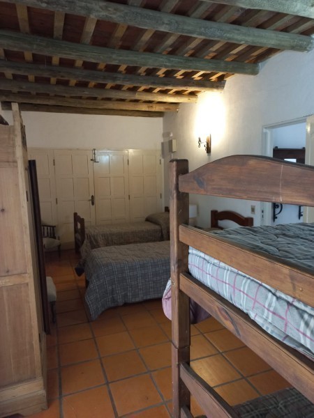 Casa de ambientes amplios en alquiler en Montoya, La Barra. Ideal para dos familias.