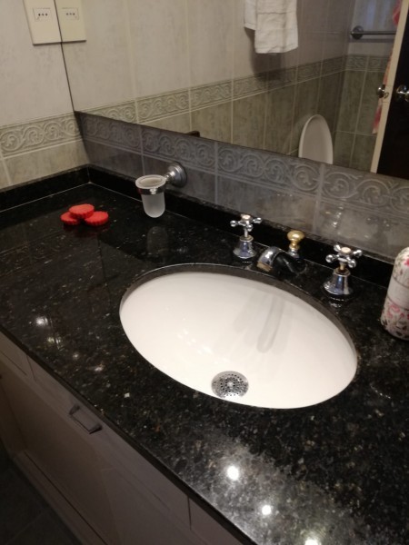 Casa en impecable estado para alquilar a pasos del mar.