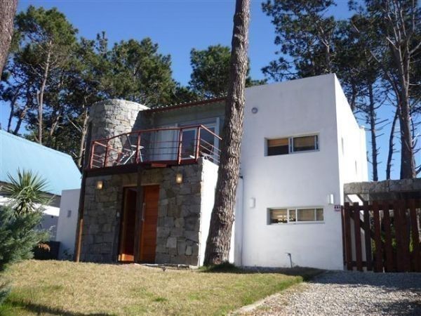 Casa en alquiler y venta con vista al mar en Montoya, La Barra.