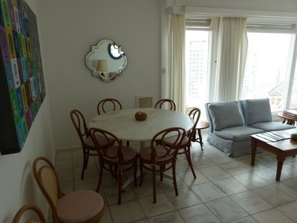 Amplio Pent House con vistas a la Brava en edificio Vanguardia