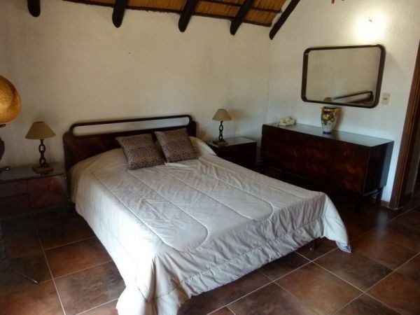 Cabaña en alquiler en impecable estado en Barrio Cantegril.