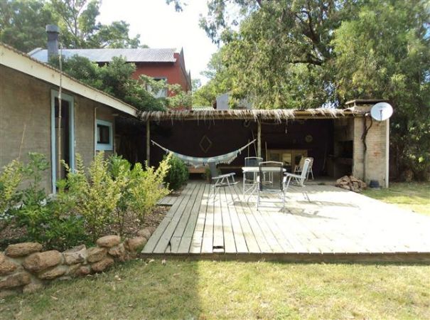 Pintoresca casa con jardín