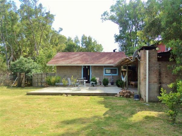 Pintoresca casa con jardín