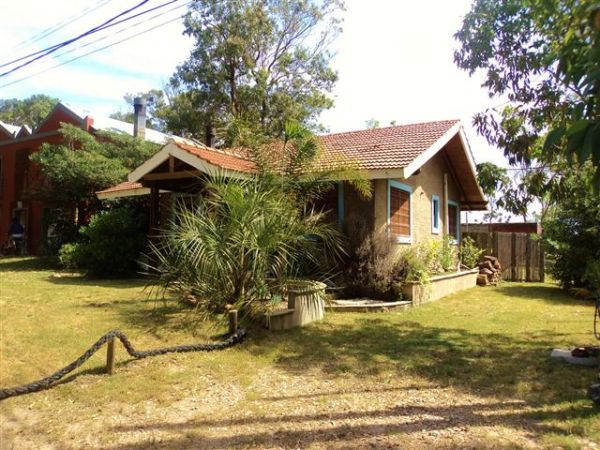Pintoresca casa con jardín