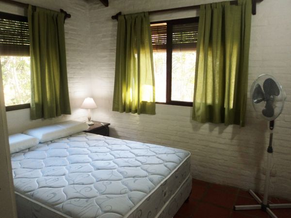 Pintoresca casa con jardín
