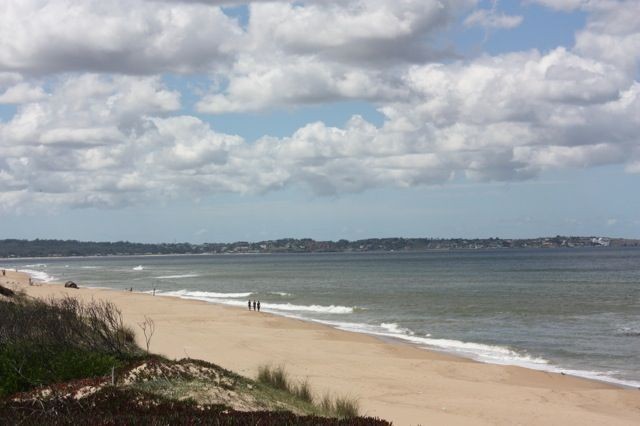 Excelente terreno de 73.000 m2 con 400 metros de frente sobre el mar