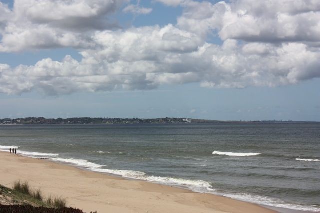 Excelente terreno de 73.000 m2 con 400 metros de frente sobre el mar