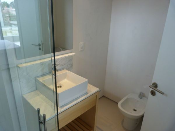 Venta de edificio Altamar de reciente construcción con una de las mejores vistas de Punta del Este