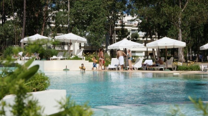 Muy lindo monoambiente con terraza con todos los servicios