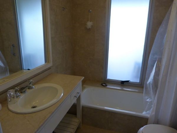 Espectacular casa sobre la ladera del Cerro Pan de Azúcar, con vistas al Mar y a las Sierras.