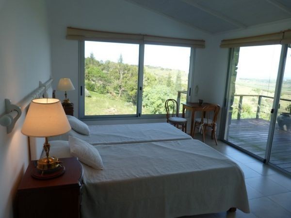 Espectacular casa sobre la ladera del Cerro Pan de Azúcar, con vistas al Mar y a las Sierras.