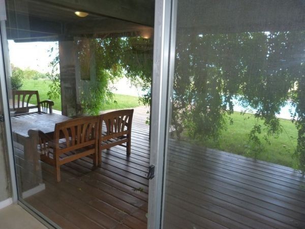 Espectacular casa sobre la ladera del Cerro Pan de Azúcar, con vistas al Mar y a las Sierras.