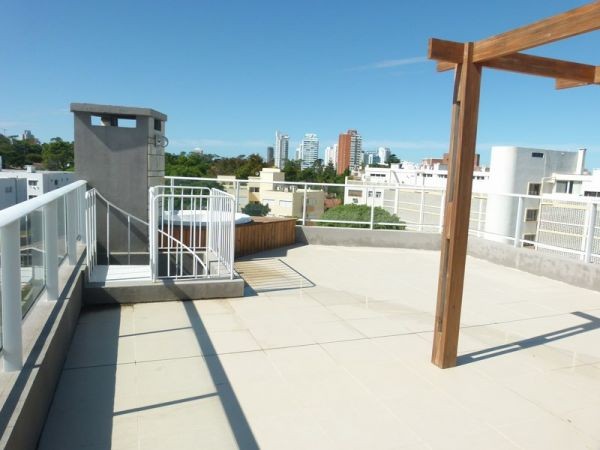 Departamento Pent House de 1 dormitorio con parrillero propio y jacuzzi, playa Mansa, Punta del Este