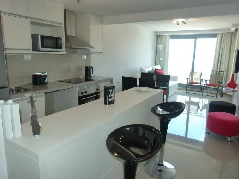 Departamento de un dormitorio y medio en edificio con amenities