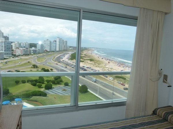 Departamento en venta en edificio Estrella de Mar, Punta del Este