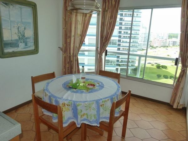 Departamento en venta en edificio Estrella de Mar, Punta del Este