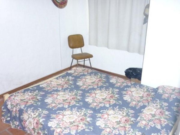 Casa con jardín muy bien ubicada