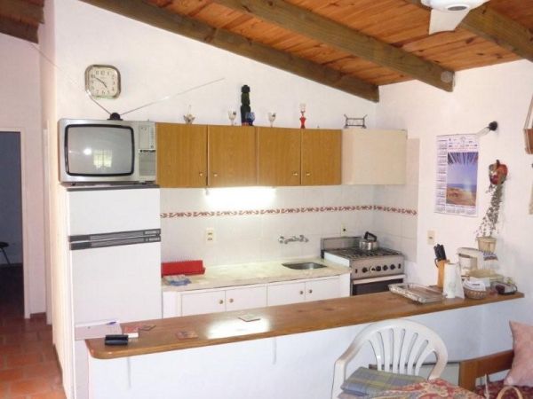 Casa con jardín muy bien ubicada