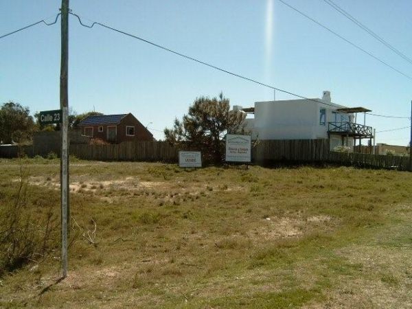 Terreno en venta en Balneario Buenos Aires.