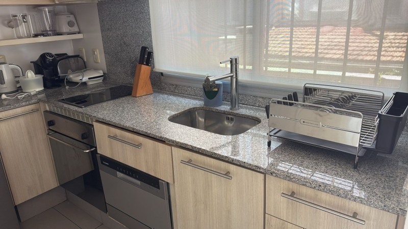 Departamento en alquiler en Montoya cerquita del agua. Triplex en La Barra