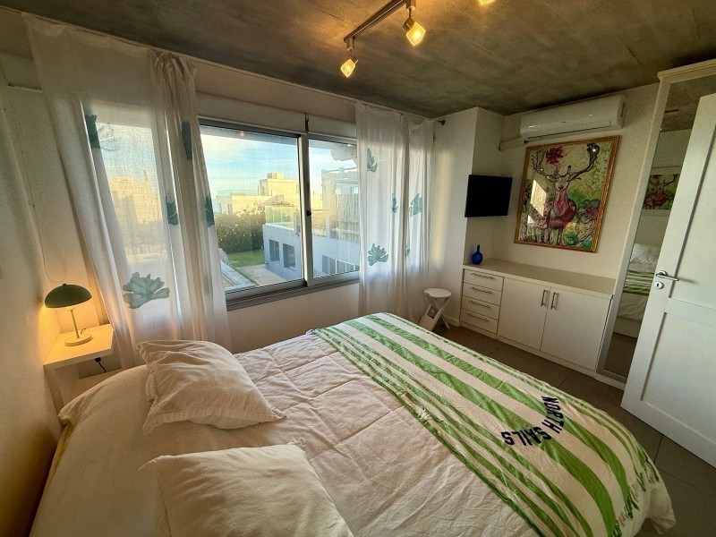 Departamento en alquiler en Montoya cerquita del agua. Triplex en La Barra