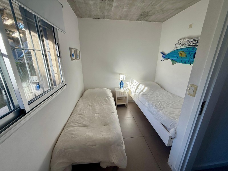 Departamento en alquiler en Montoya cerquita del agua. Triplex en La Barra