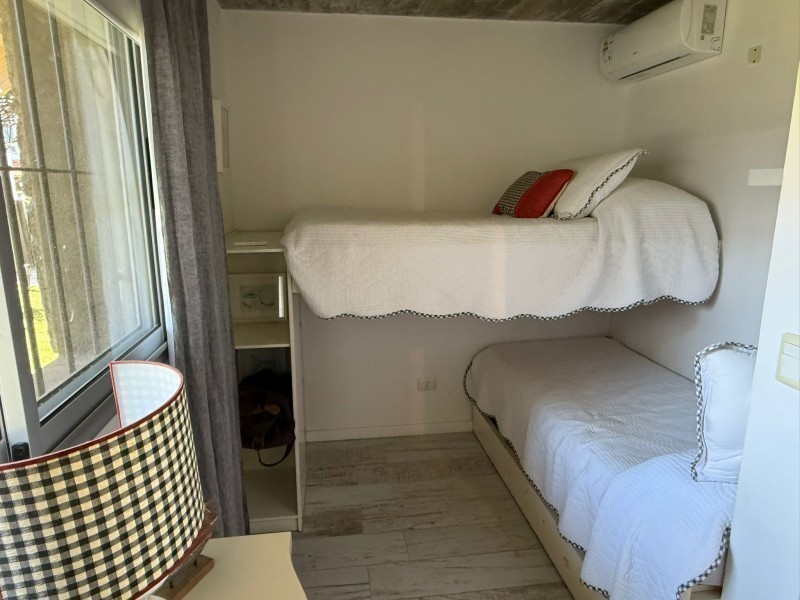 Departamento en alquiler y venta en La Barra de la ruta al mar.