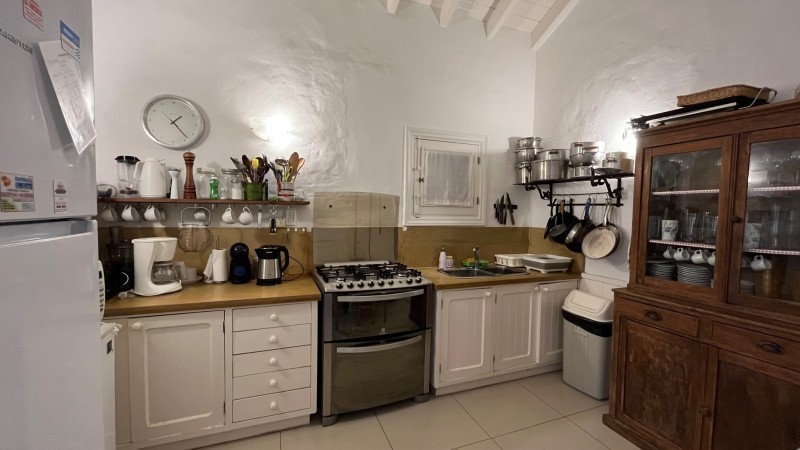 Casa de cinco dormitorios en alquiler en Montoya