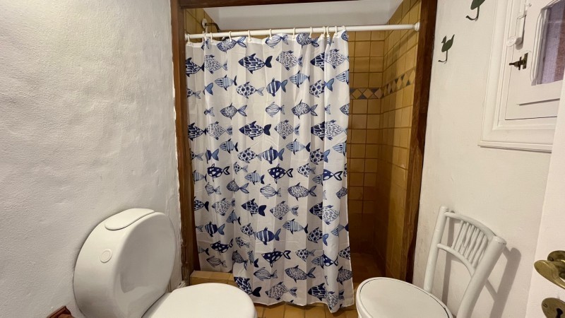 Casa de cinco dormitorios en alquiler en Montoya