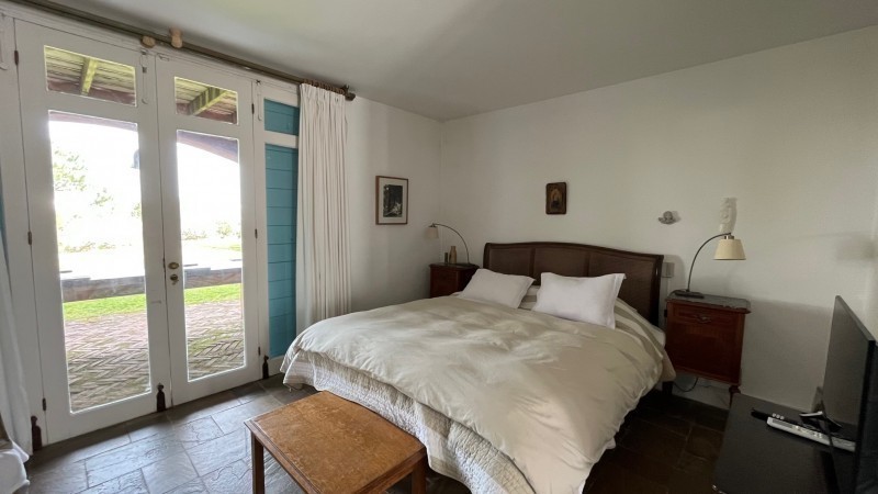 Casa de cinco dormitorios en alquiler en Montoya