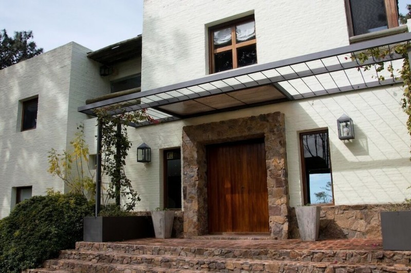Excelente casa en alquiler en La Barra con piscina climatizada